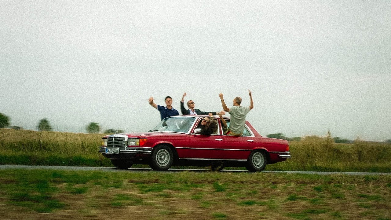 Benz (Official Video)